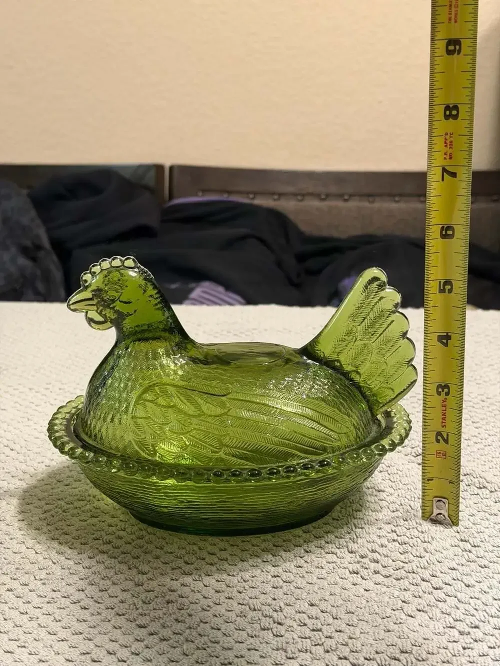 Vintage Indiana Green Glass Hen on Nest Dish w/ Lid Oval Beaded Base